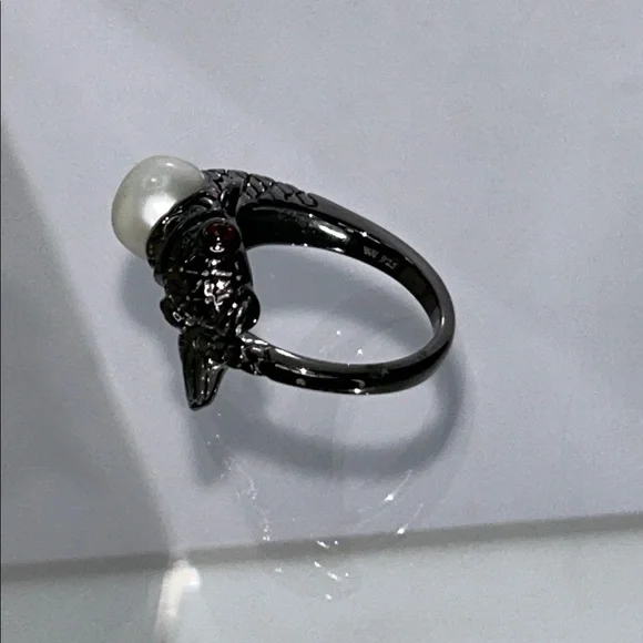 NWOT Gunmetal Plate Sterling Silver Koi Fish Ring With Genuine Pearl Boho - Picture 7 of 8